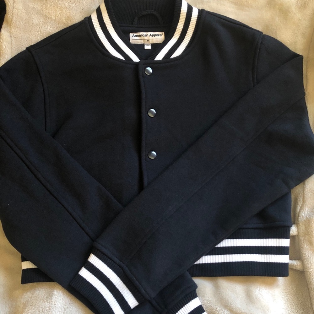 - 🦋American apparel varsity jacket🦋